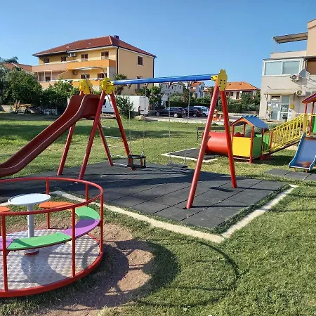 Adria Mobile 54 Holiday home Privlaka (Zadar)